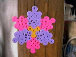 kleine B&uuml;gelperlmotive f&uuml;r Ostern 